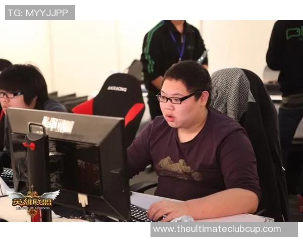 CSGO战术解析IG战队中路突破体系的成功之道与实战应用